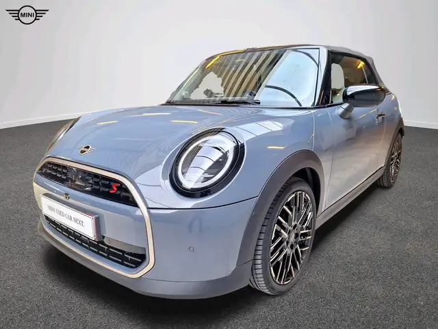 MINI Cooper S Cabrio Favoured Trim