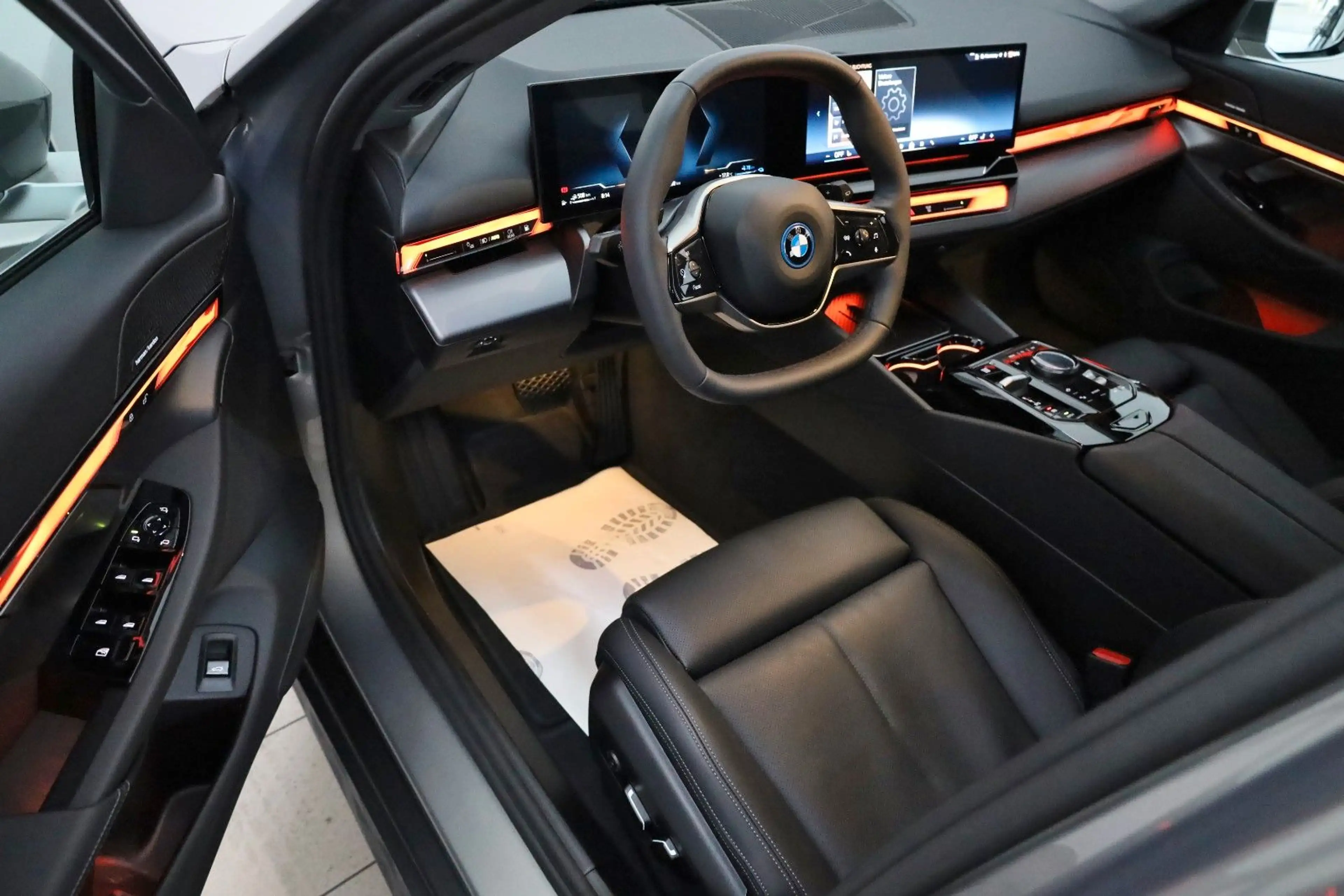 BMW 530 e Touring Leder,Navi,LED,H/K,Travel Paket,AHK — photo 9
