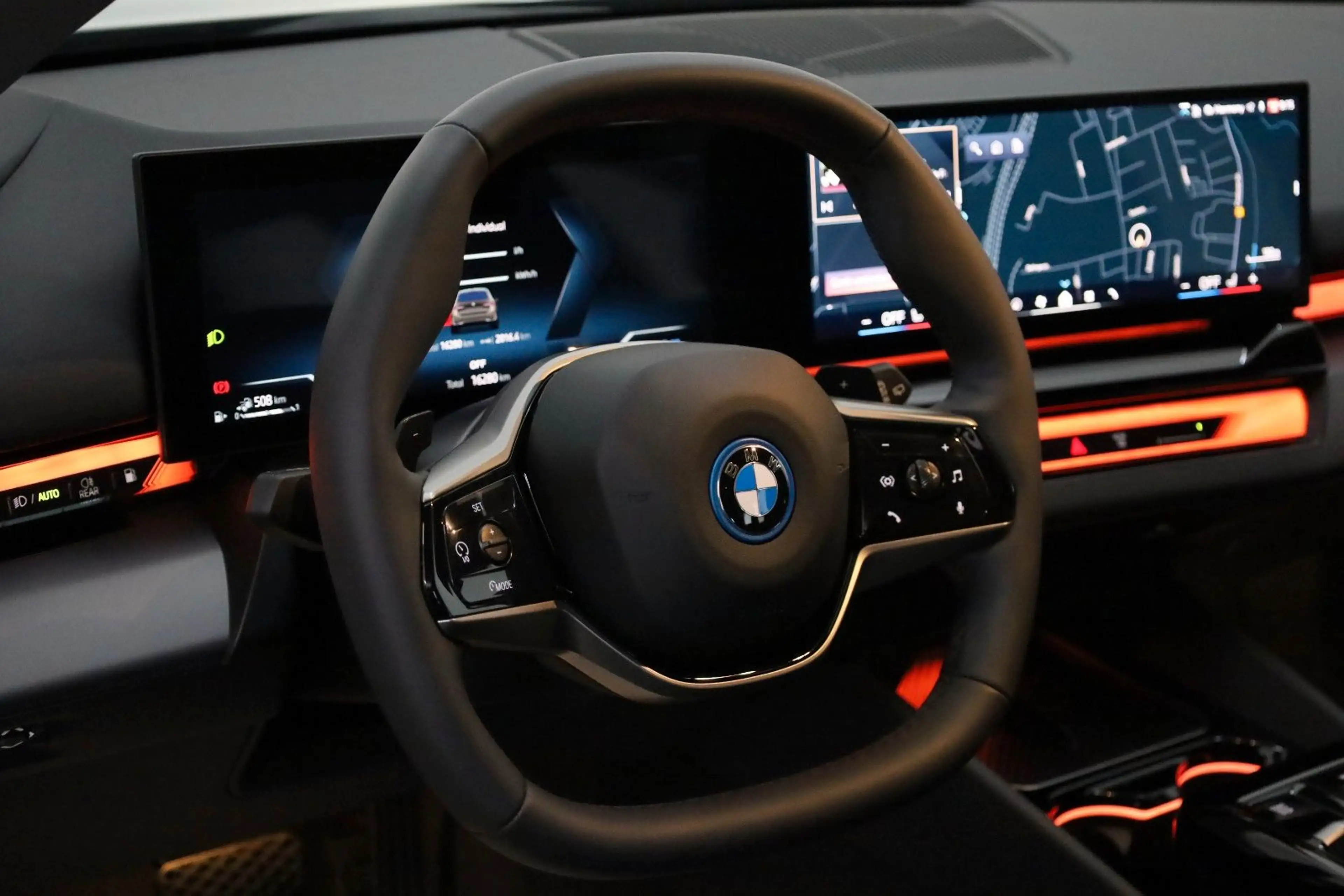 BMW 530 e Touring Leder,Navi,LED,H/K,Travel Paket,AHK — photo 12