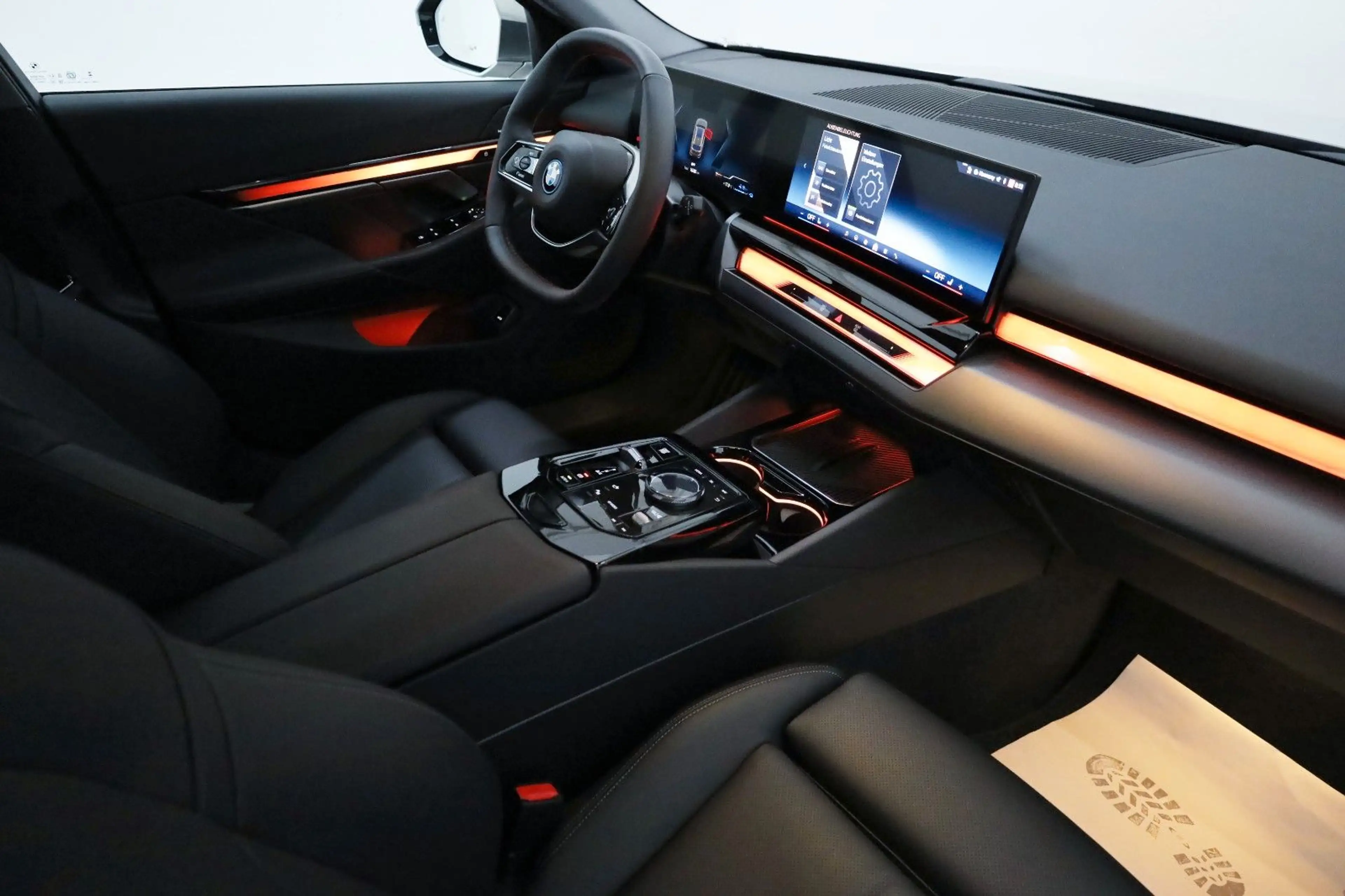 BMW 530 e Touring Leder,Navi,LED,H/K,Travel Paket,AHK — photo 3