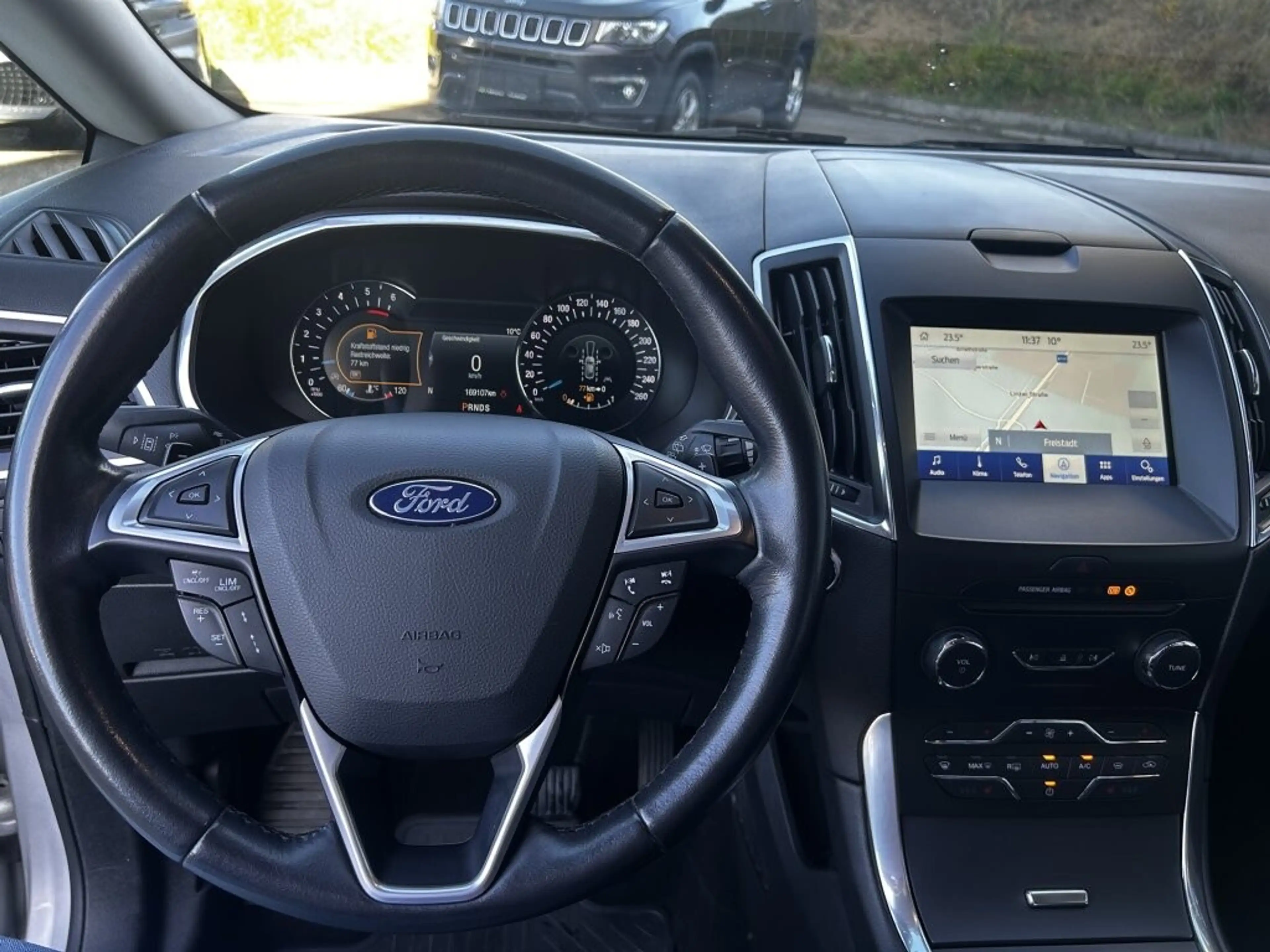 Ford S-Max S-MAX Titanium 2.0 EcoBlue SCR Aut. — photo 10