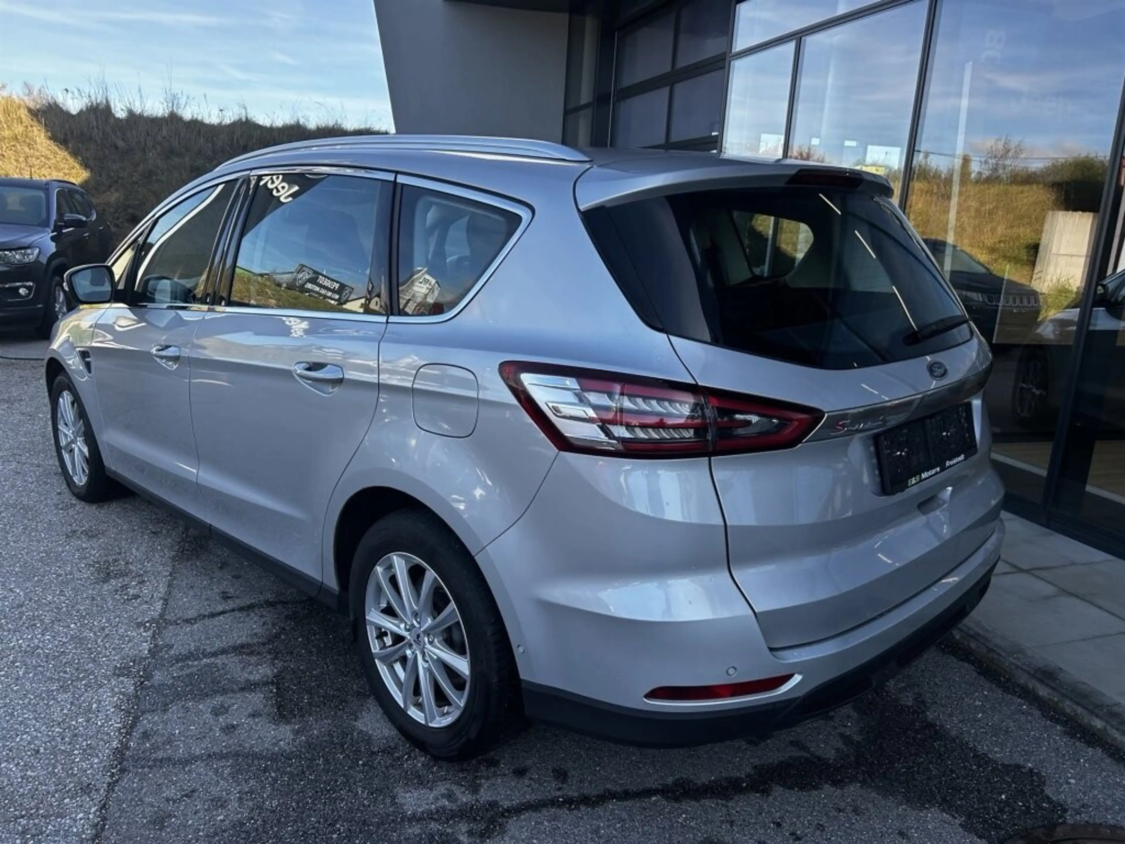 Ford S-Max S-MAX Titanium 2.0 EcoBlue SCR Aut. — photo 3