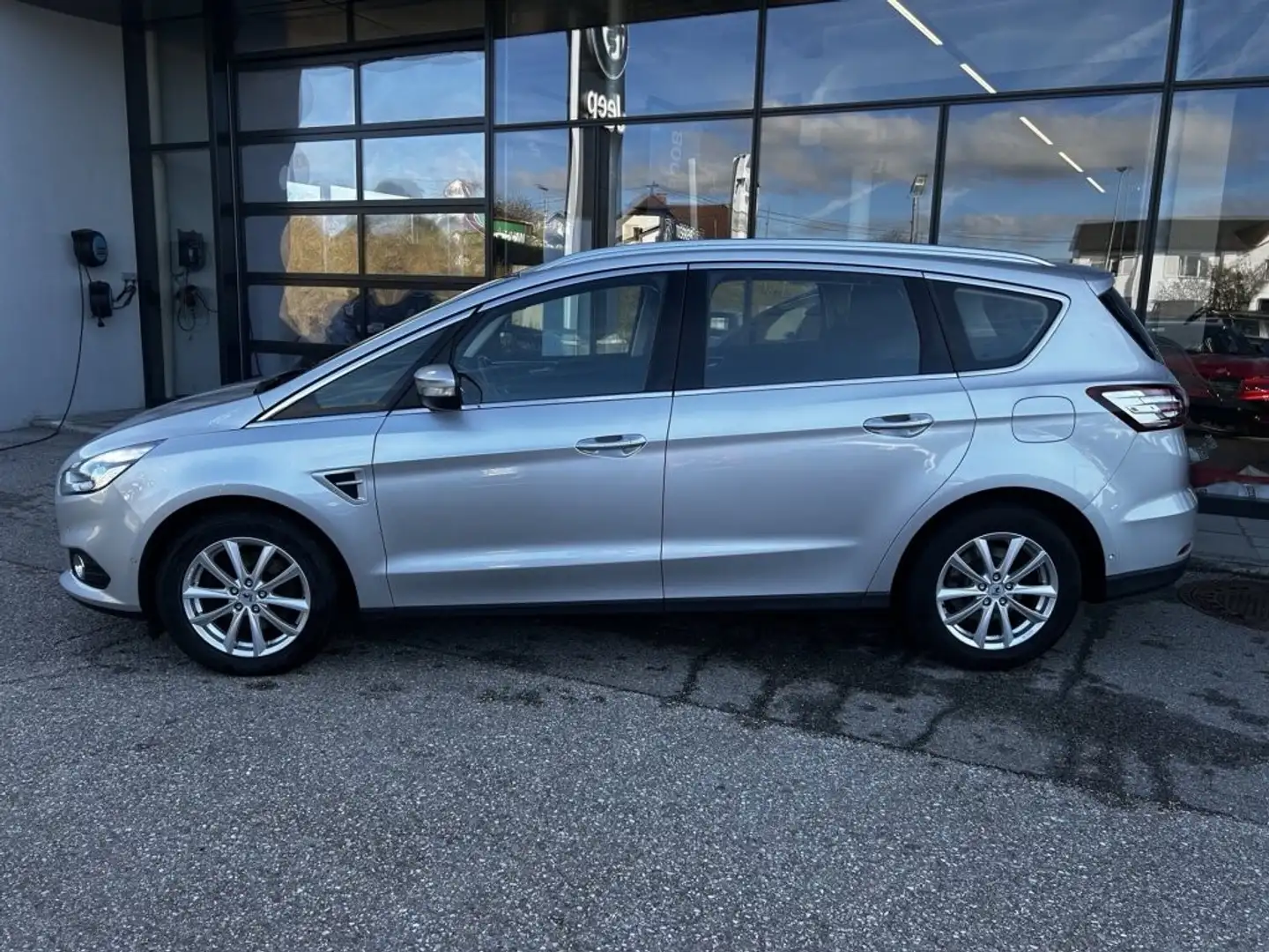 Ford S-Max S-MAX Titanium 2.0 EcoBlue SCR Aut. Silber - 2
