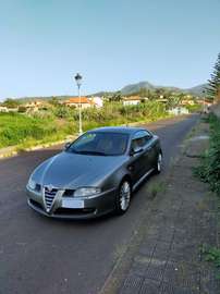 GT 3.2 V6 Distinctive Distinctive