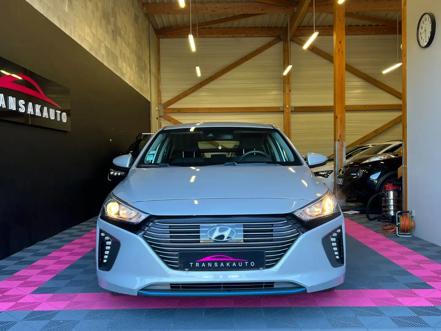 Hyundai IONIQ Business Gris - 2