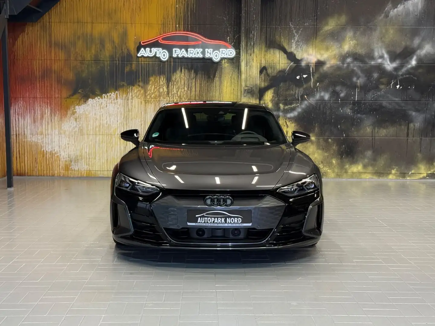 Audi RS e-tron GT quattro~B&O~PANO~HEAD-UP~MATRIX~21" Grau - 2