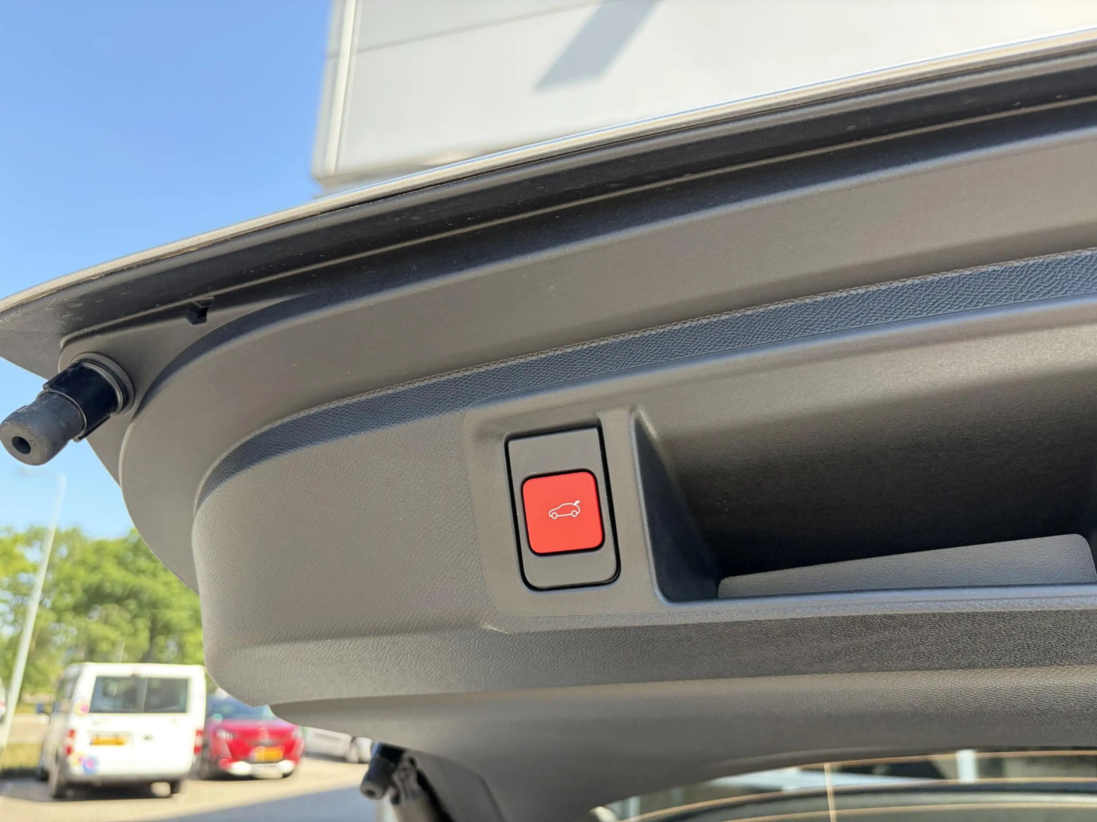 Opel Astra Sports Tourer 1.6 Turbo Plug In Hybrid Ultimate I — photo 10