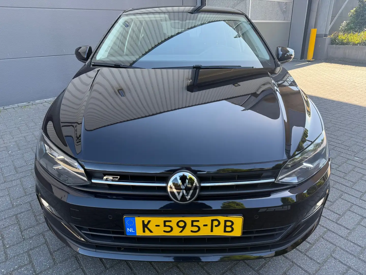 Volkswagen Polo 1.0 TSI R-LINE Business*CRUISE*APK*NAP*NAVI*CARPLY Zwart - 2
