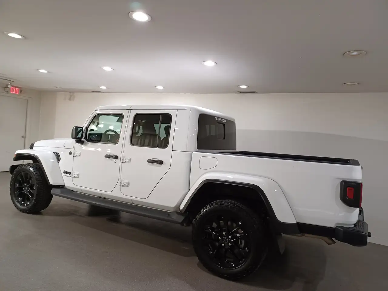 Jeep Gladiator photo Jeep Gladiator