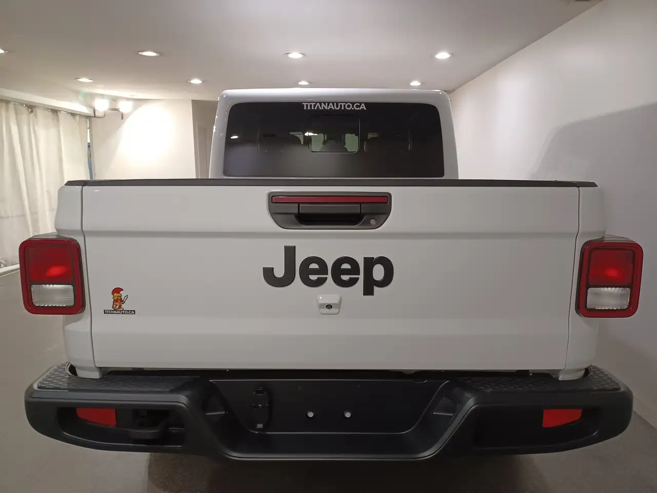 Jeep Gladiator photo Jeep Gladiator