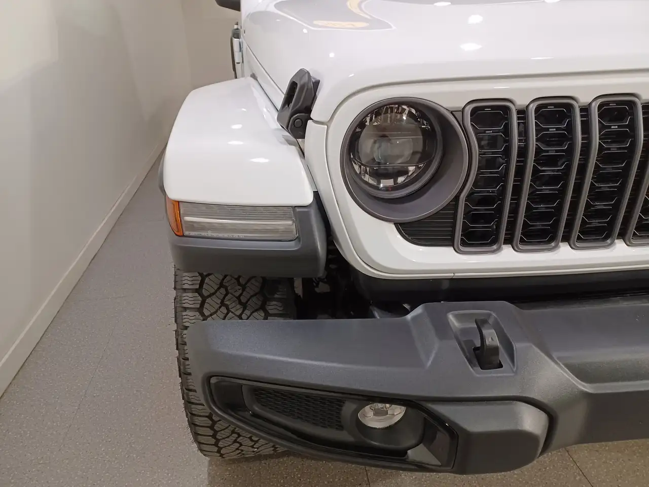 Jeep Gladiator photo Jeep Gladiator