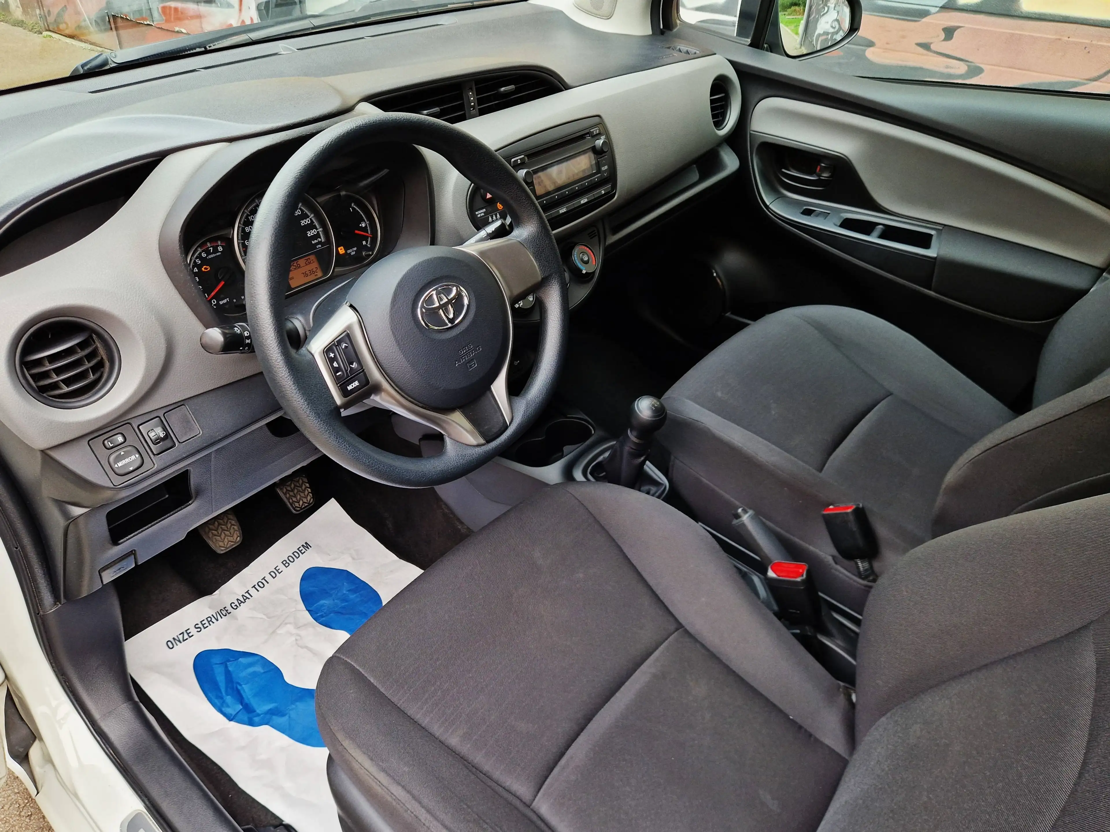 Toyota Yaris Yaris 1.0i VVT-i — photo 11