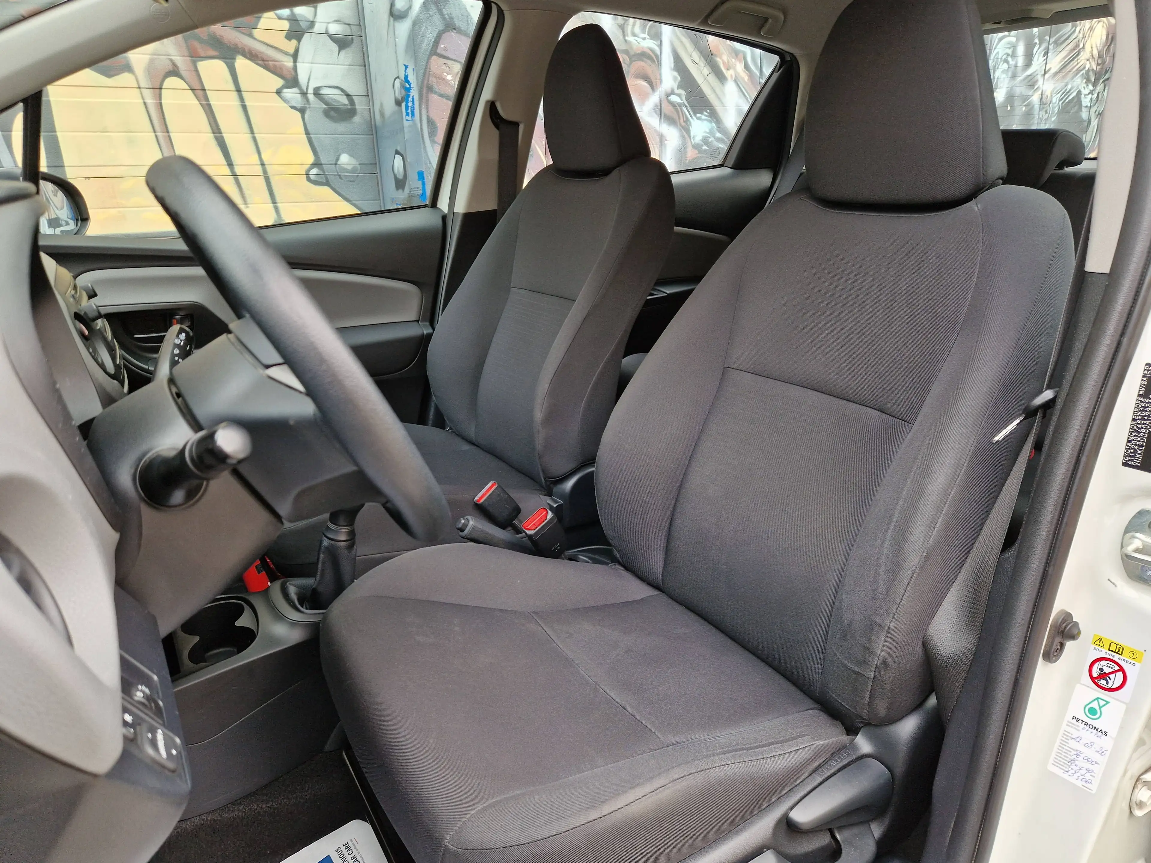 Toyota Yaris Yaris 1.0i VVT-i — photo 14