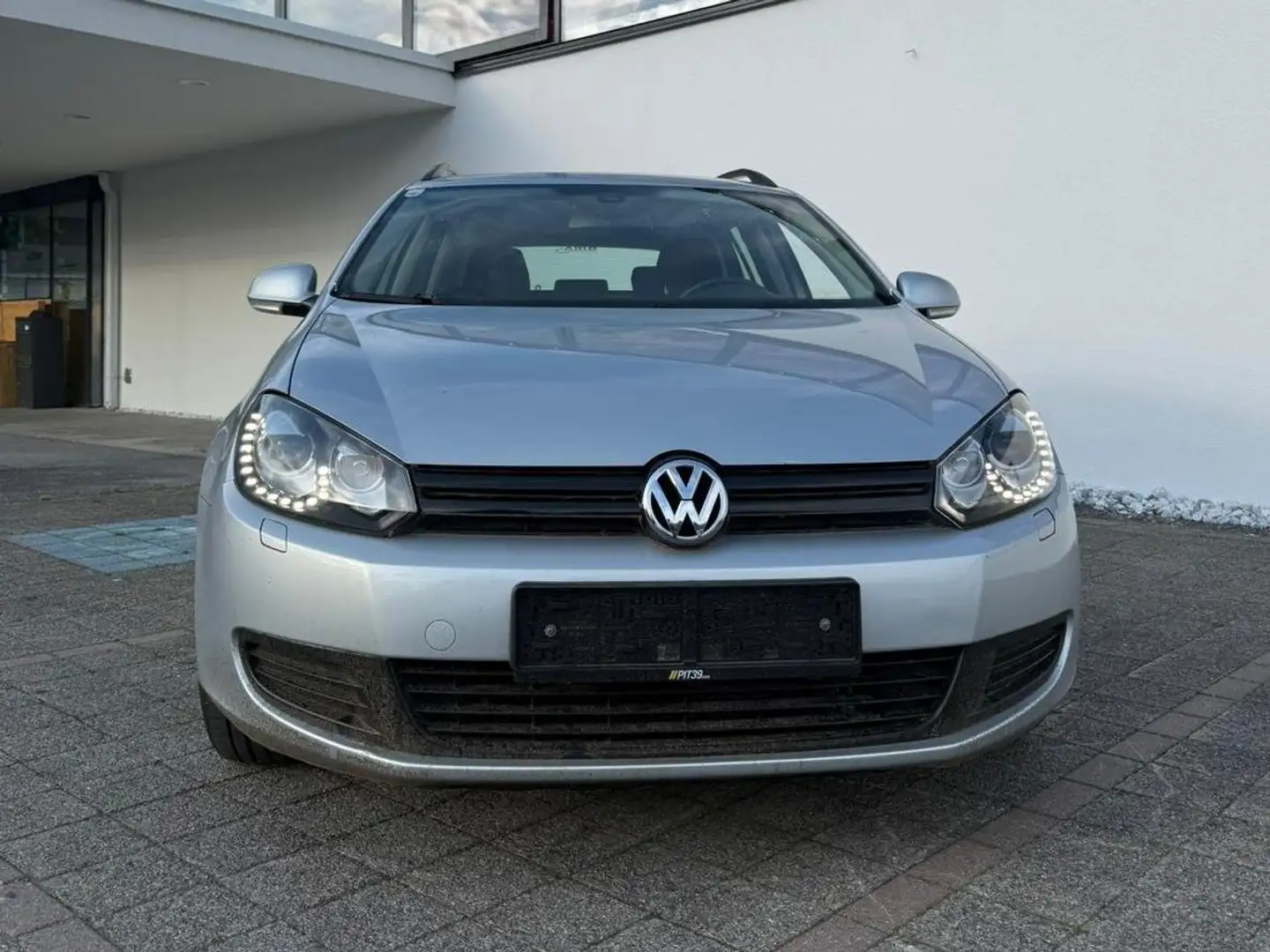 Volkswagen Golf Variant Trendline BlueMotion Grau - 2