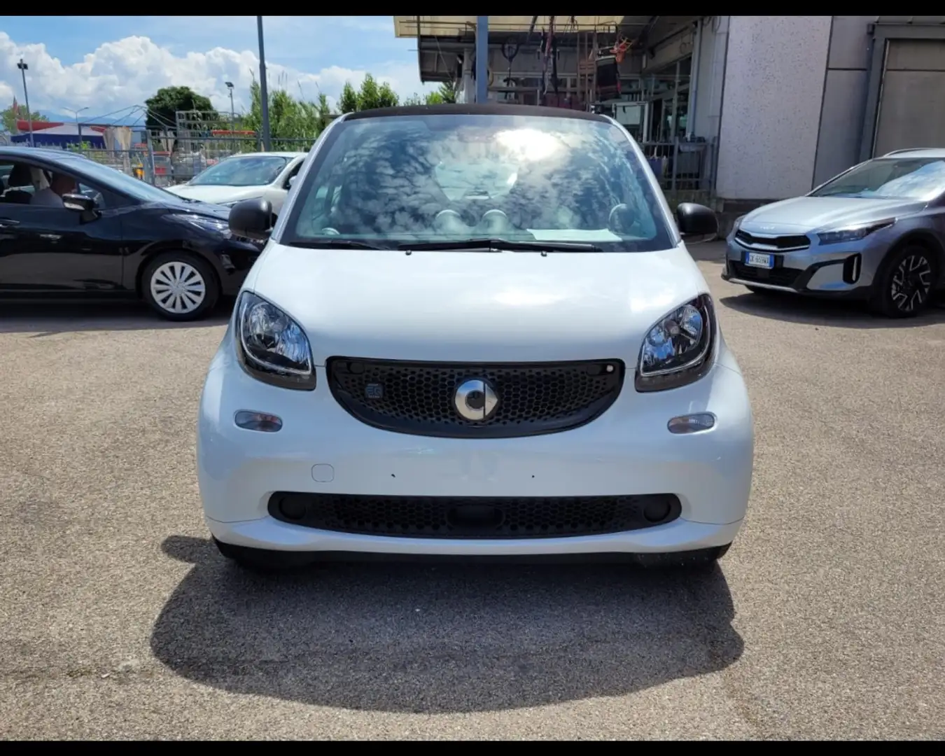 smart forTwo coupe  EQ Youngster Bianco - 2