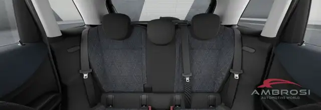 Mini Hatch view 10