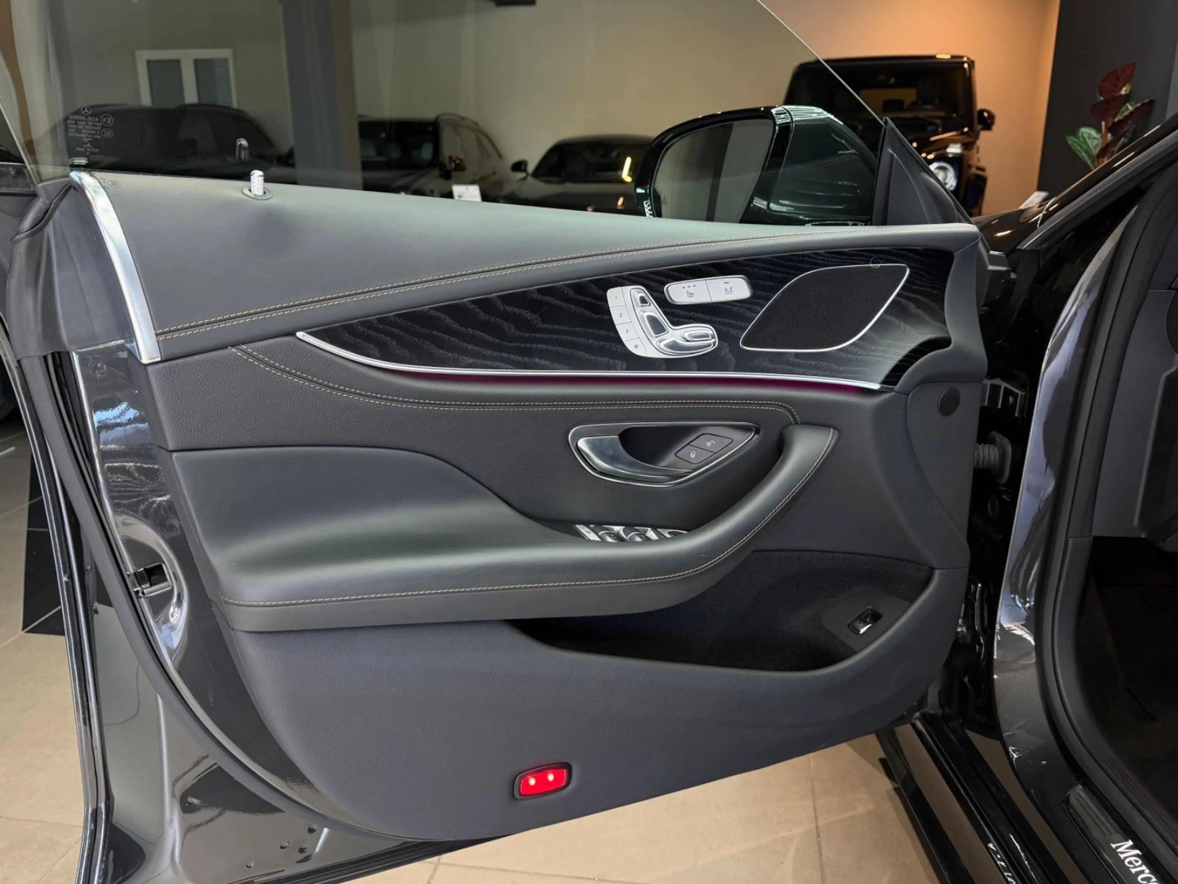 Mercedes-Benz CLS 450 Edition 1 AMG*360*MEMORY*AMBIENTE*DISTR* — photo 13