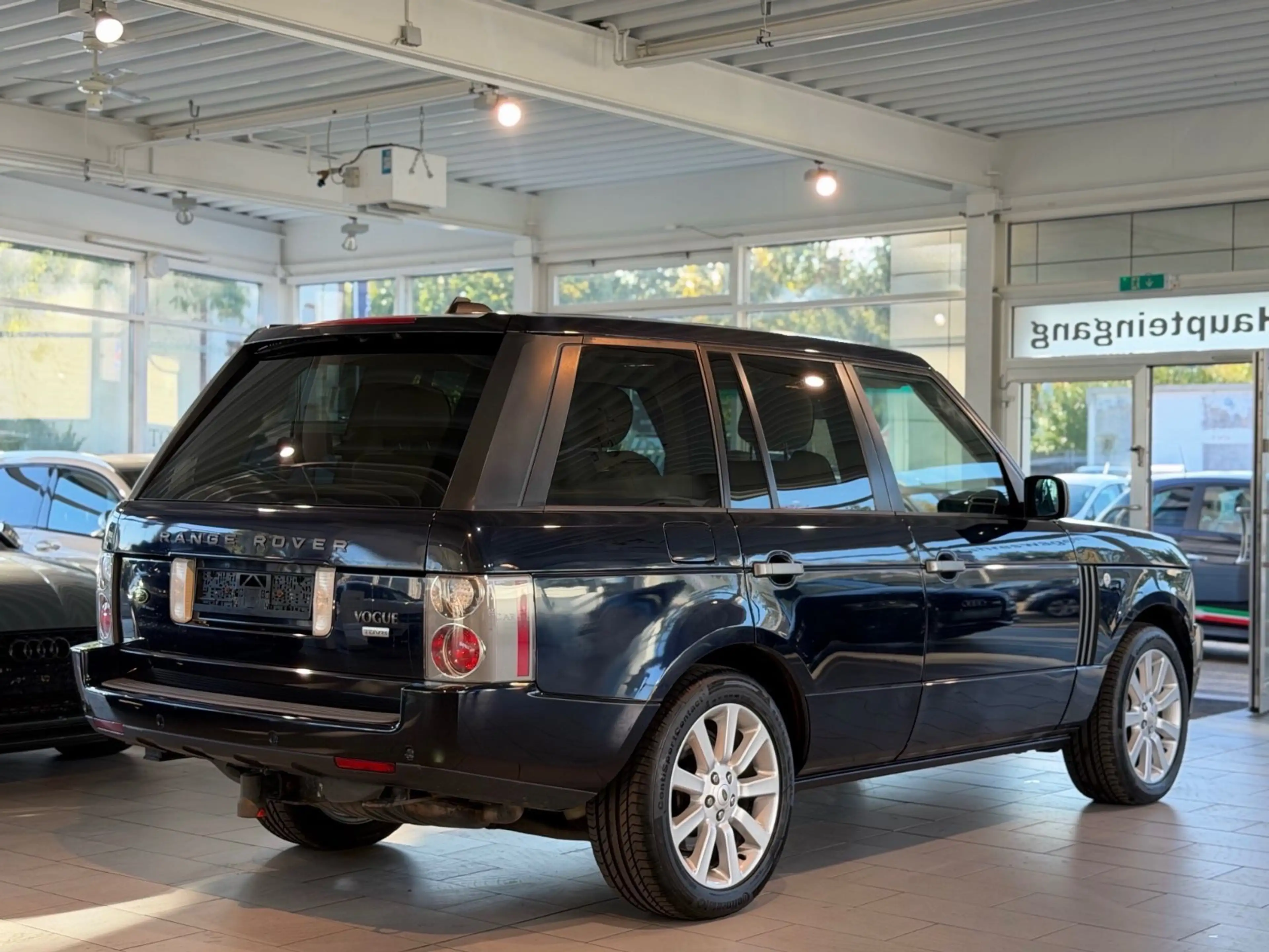 Land Rover Range Rover V8 TD Vogue*NAVI*S-DACH*AHK*RFK*STHZ — photo 6