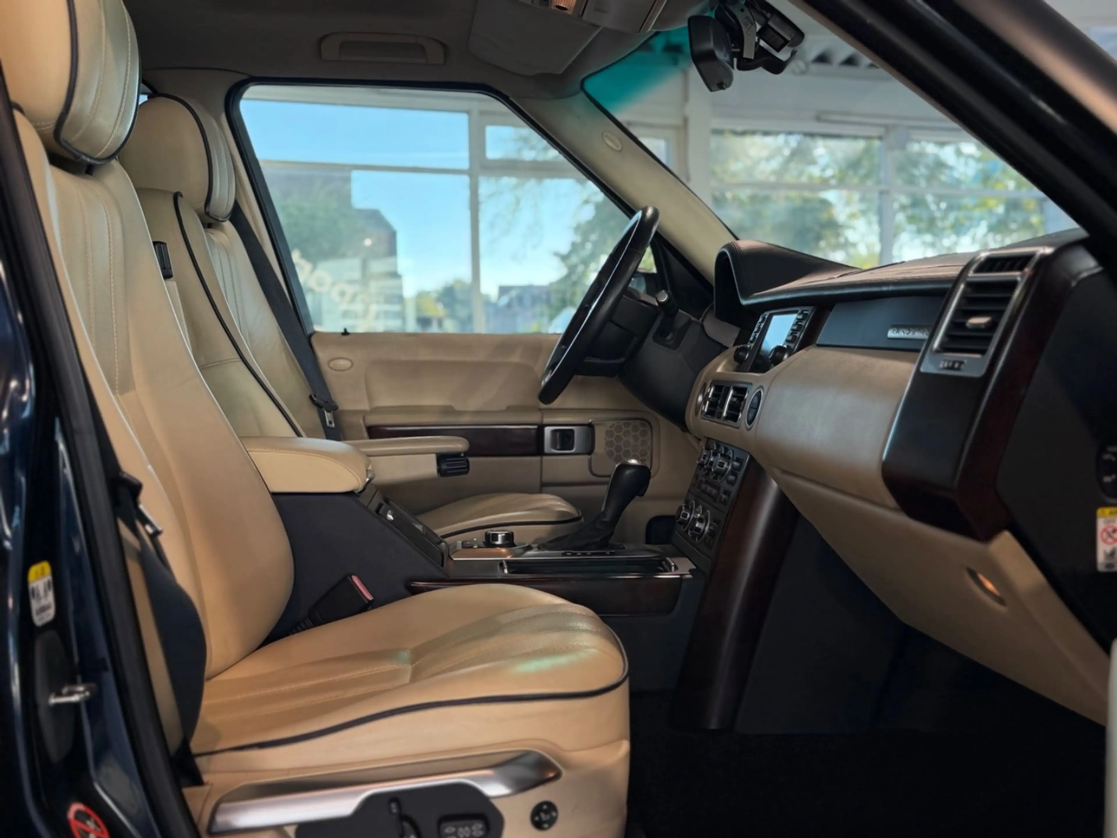 Land Rover Range Rover V8 TD Vogue*NAVI*S-DACH*AHK*RFK*STHZ — photo 15