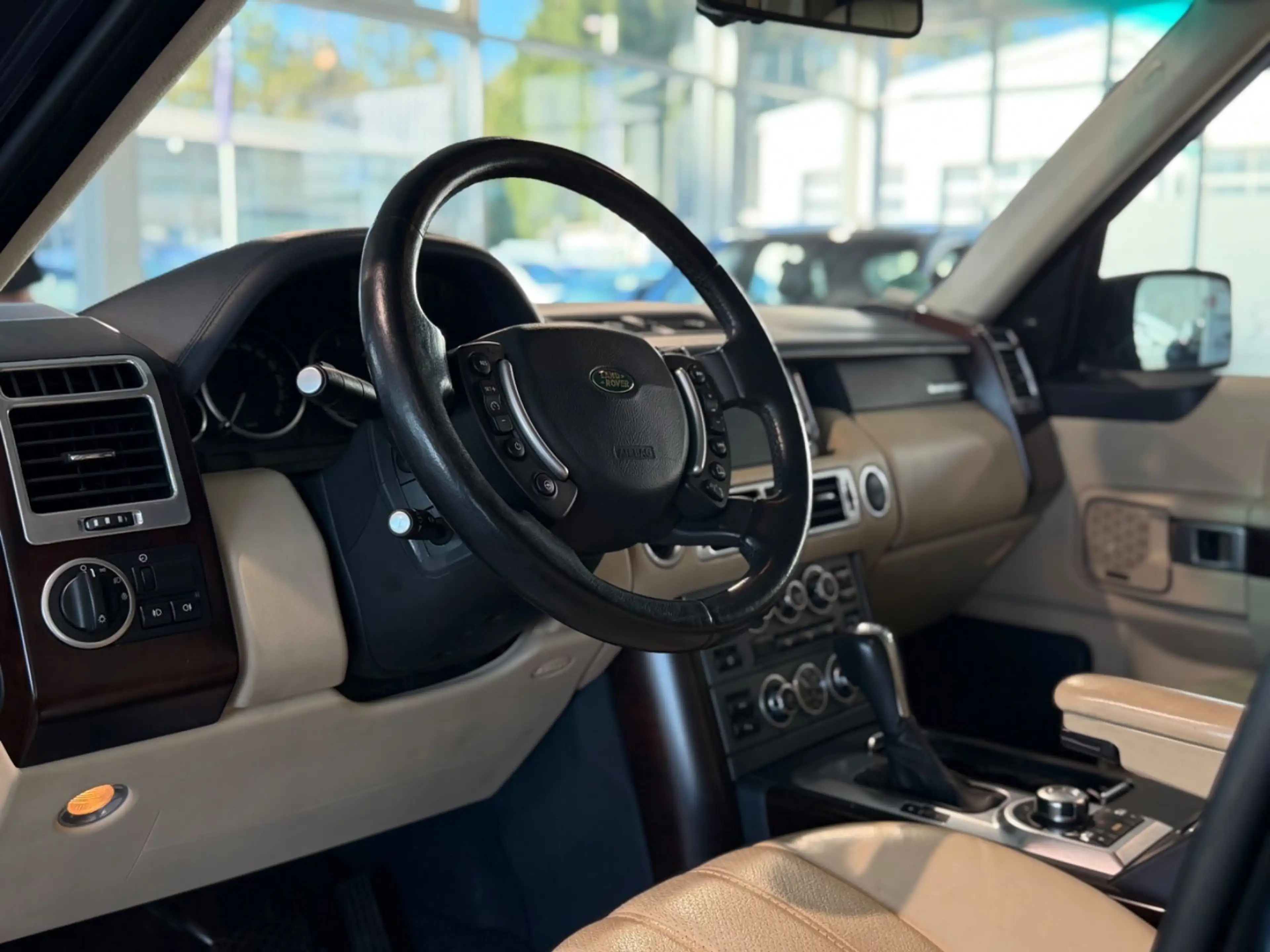 Land Rover Range Rover V8 TD Vogue*NAVI*S-DACH*AHK*RFK*STHZ — photo 14