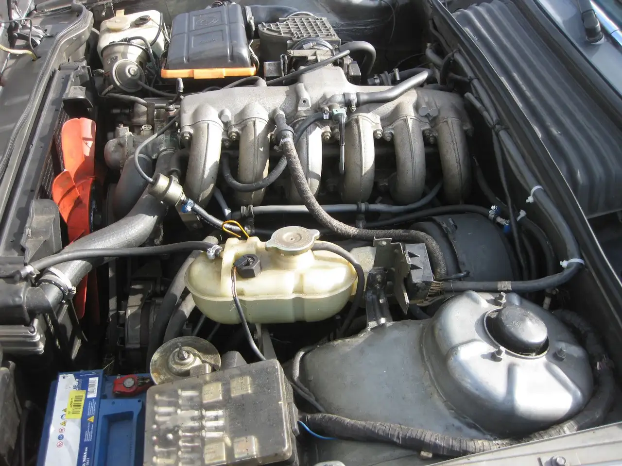 BMW 635 CSI E24 Schalter, Leder, foto 9