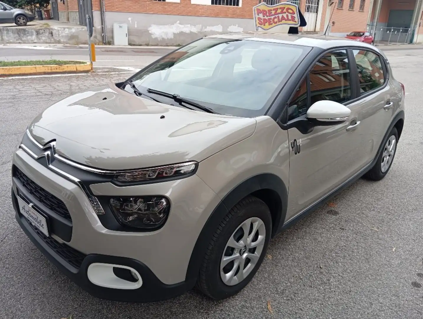 Citroen C3 PureTech 83 S&S YOU 5.800 KM!!!!! Beige - 1