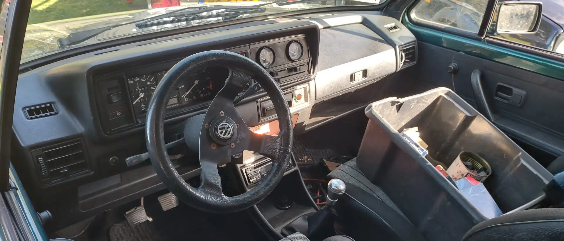 Volkswagen Golf GTI 1.8 Vert - 2