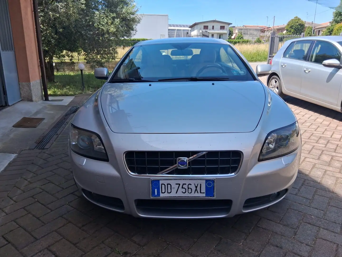 Volvo C70 C70 Coupe 2.4 d5 Momentum auto - 2