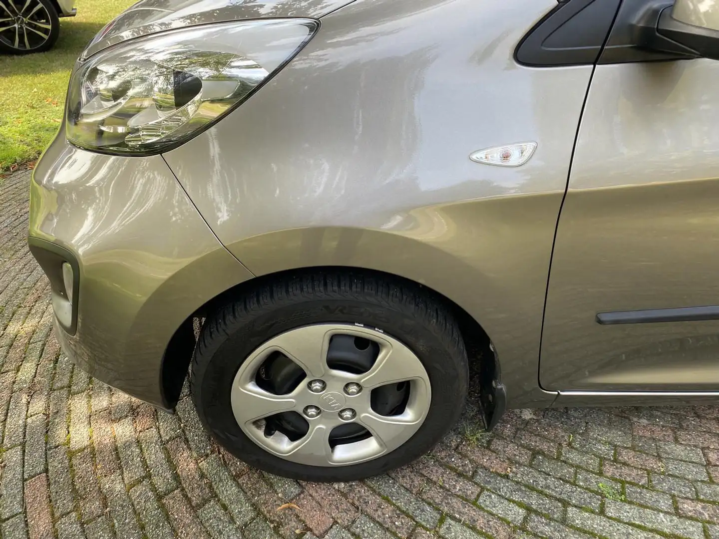 Kia Picanto 1.2 BUSINESSLINE 5DRS AIRCO Gris - 2