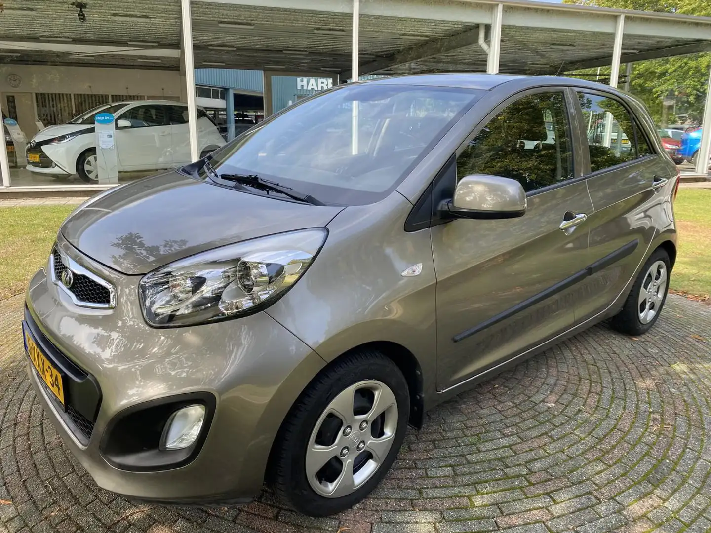Kia Picanto 1.2 BUSINESSLINE 5DRS AIRCO Gris - 1