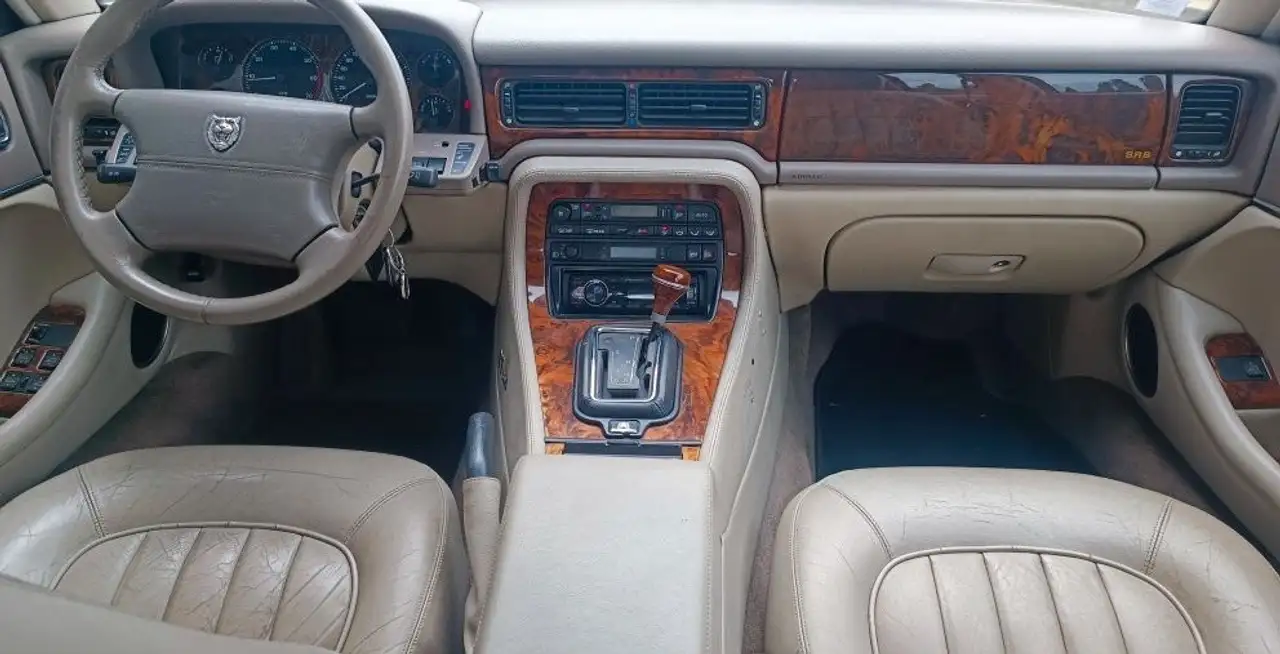 Jaguar XJ6 3.2 L6, foto 7