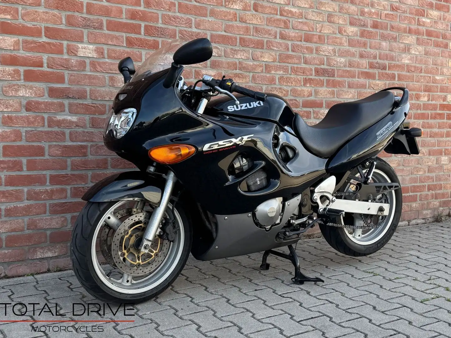 Suzuki GSX 750 F Zwart - 2