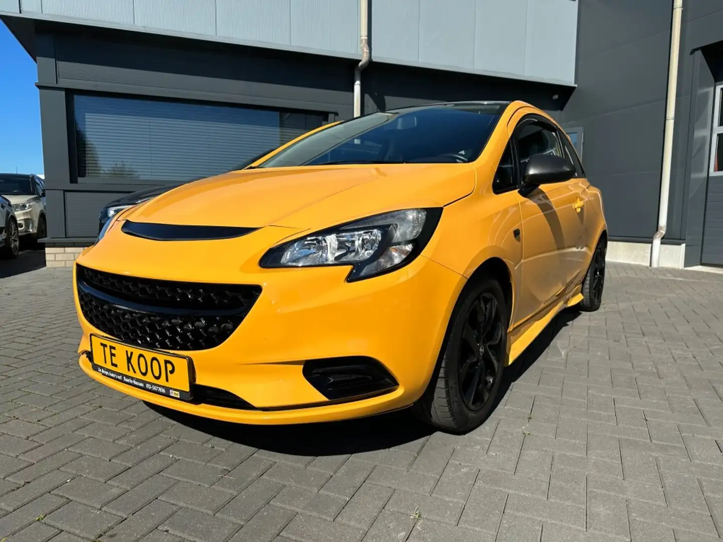 Opel Corsa 1.4 Sport Edition Airco Naranja - 1