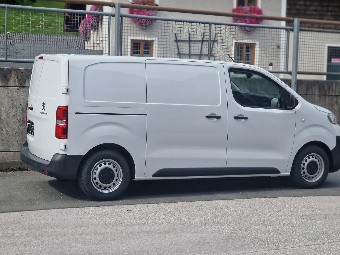 Peugeot Expert e-Expert Premium L2 ab 24.000 (-20%) - 1
