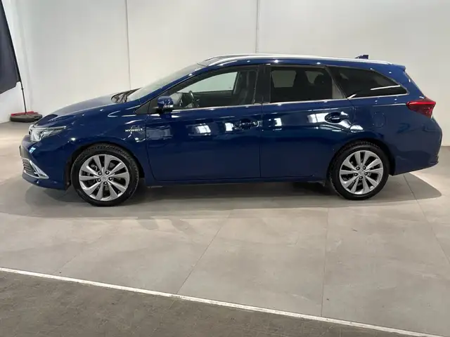 Toyota Auris view 7