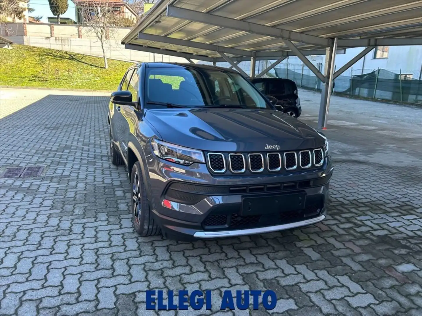 Jeep Compass PROMO FINANZ 1.5 TurboT4 130 CV MHEV Altitude km 0 Grau - 2