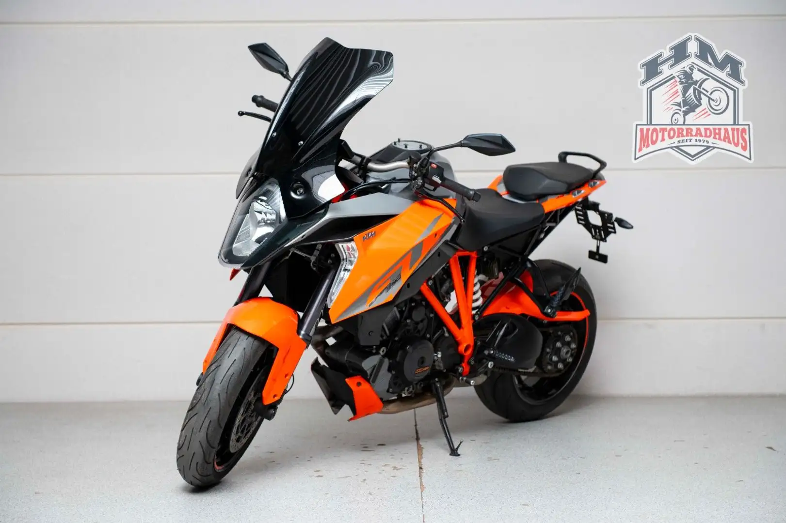 KTM 1290 Super Duke GT Оранжевий - 2