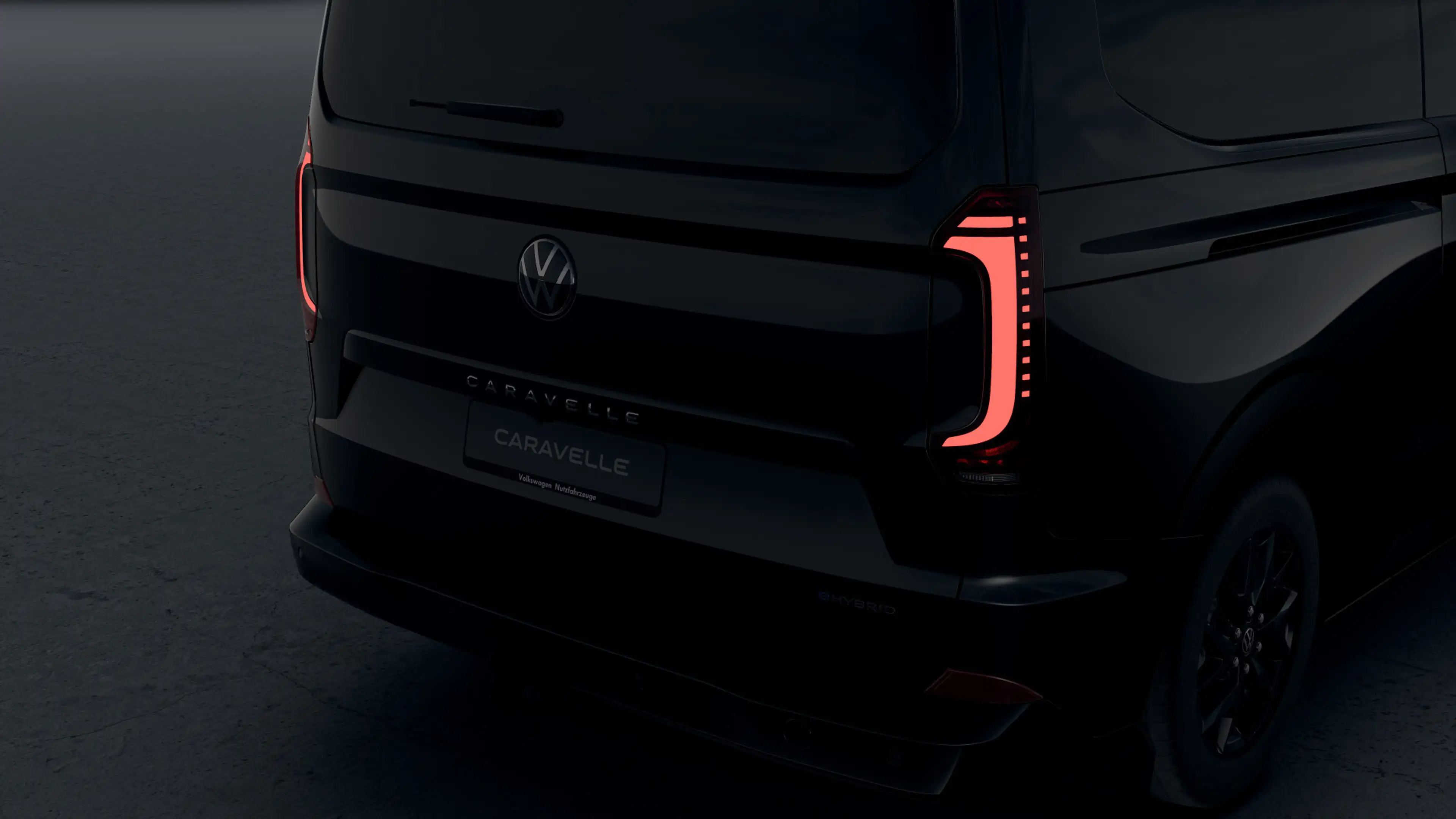 Volkswagen Transporter Caravelle 2.5 L2H1 233pk eHybrid Style | Panoramad — photo 14
