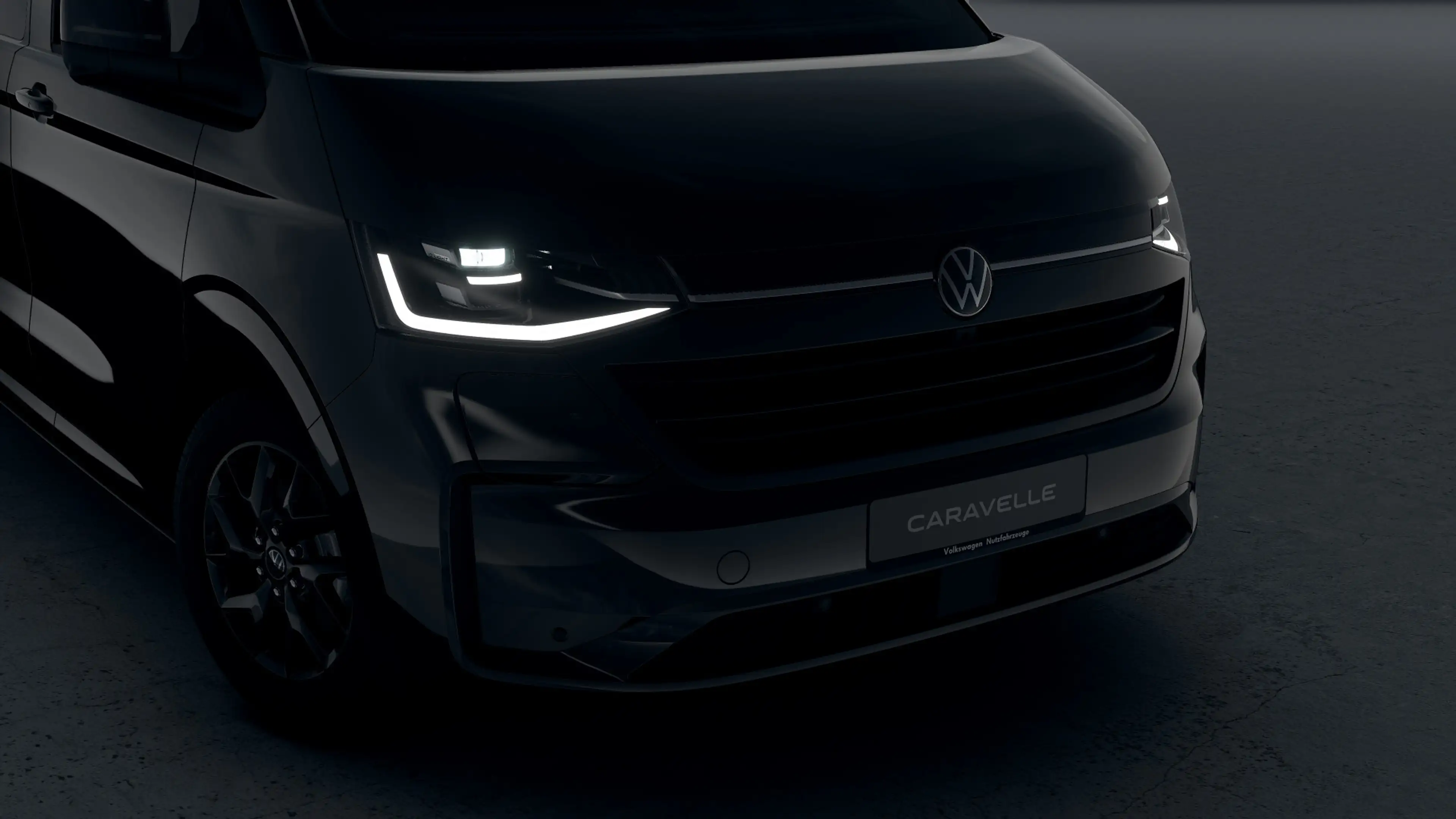 Volkswagen Transporter Caravelle 2.5 L2H1 233pk eHybrid Style | Panoramad — photo 13