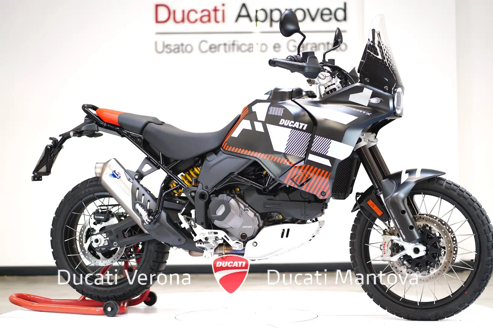Ducati DesertX Desert X RR22  + Termignoni Racing solo 2.624 km Černá - 2