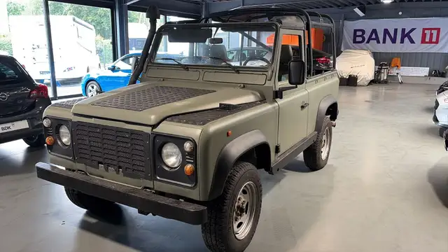 Land Rover Defender mit Hardtop und Softtop