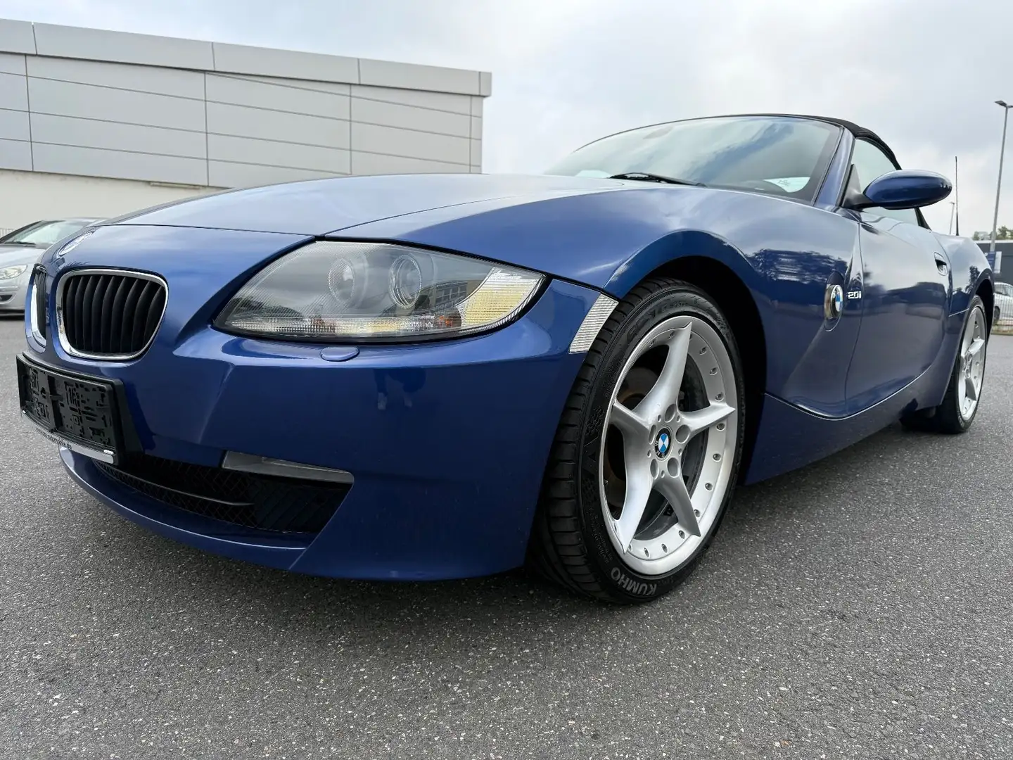 BMW Z4 Baureihe Z4 Roadster 2.0i Blau - 1