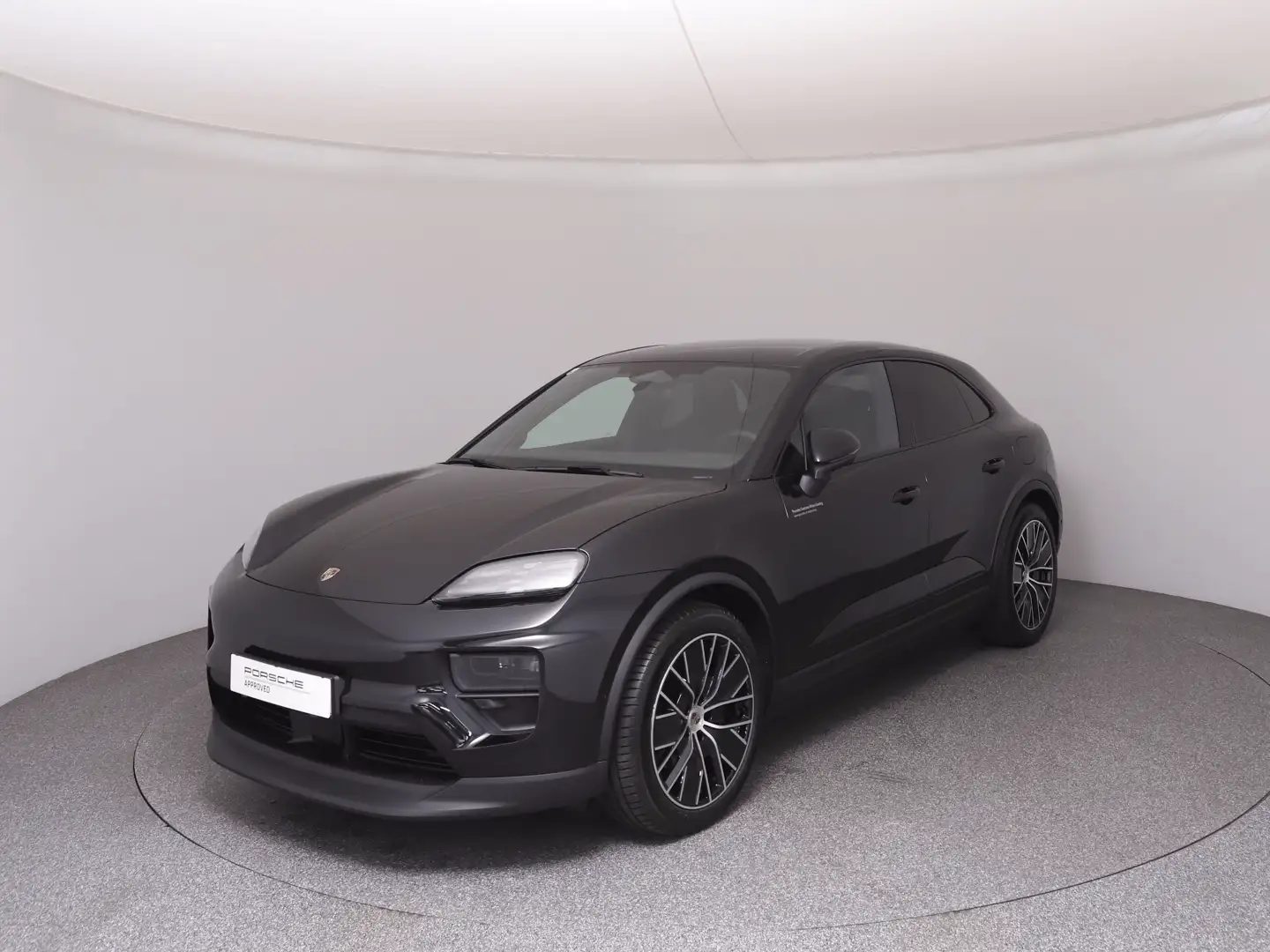 Porsche Macan Schwarz - 1
