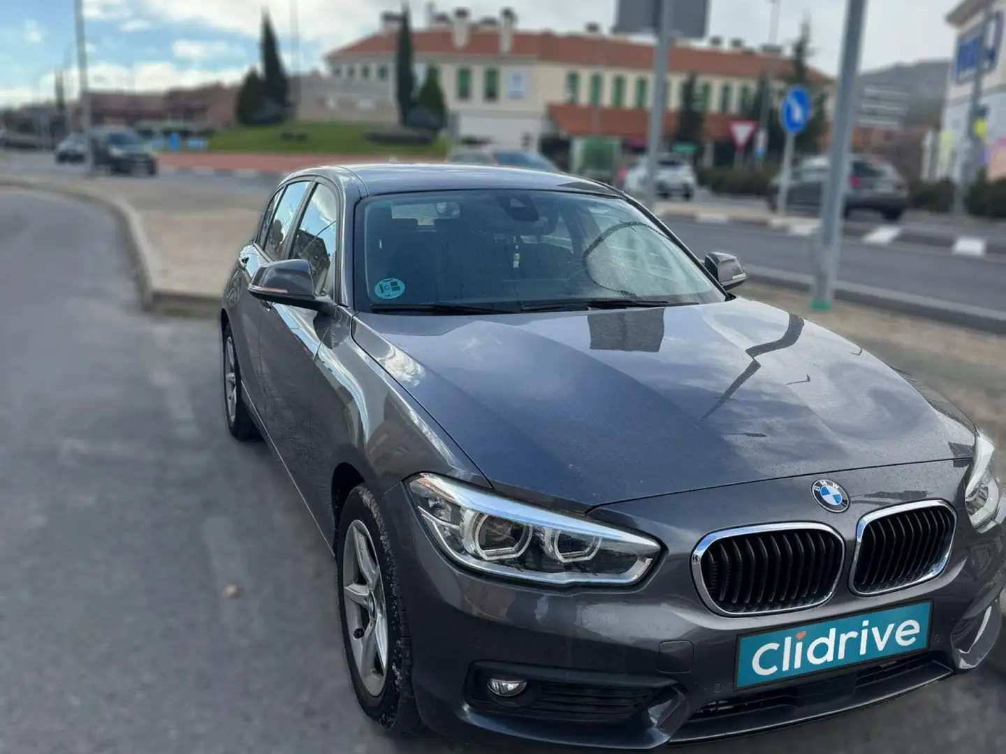 BMW 120 120dA xDrive Gris - 2