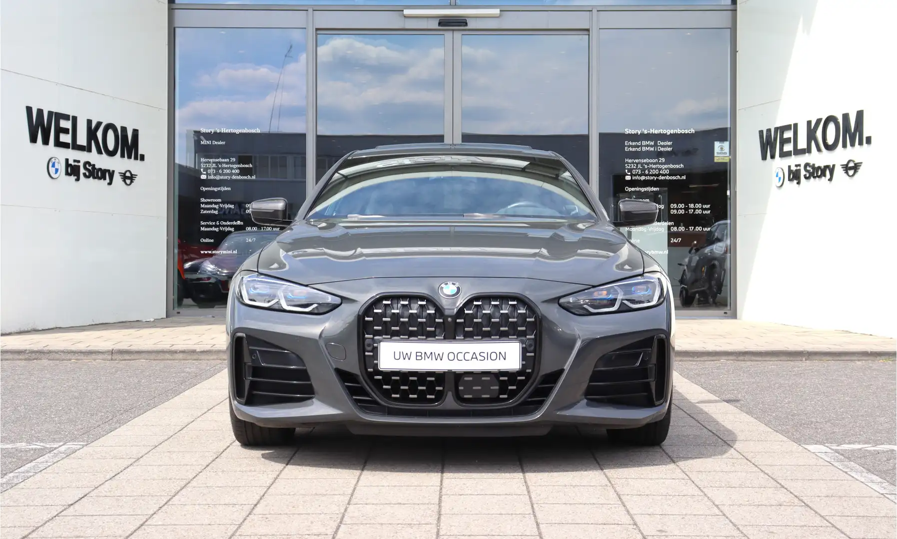 BMW 440 4 Serie Coupé M440i xDrive High Executive Automaat Grijs - 2