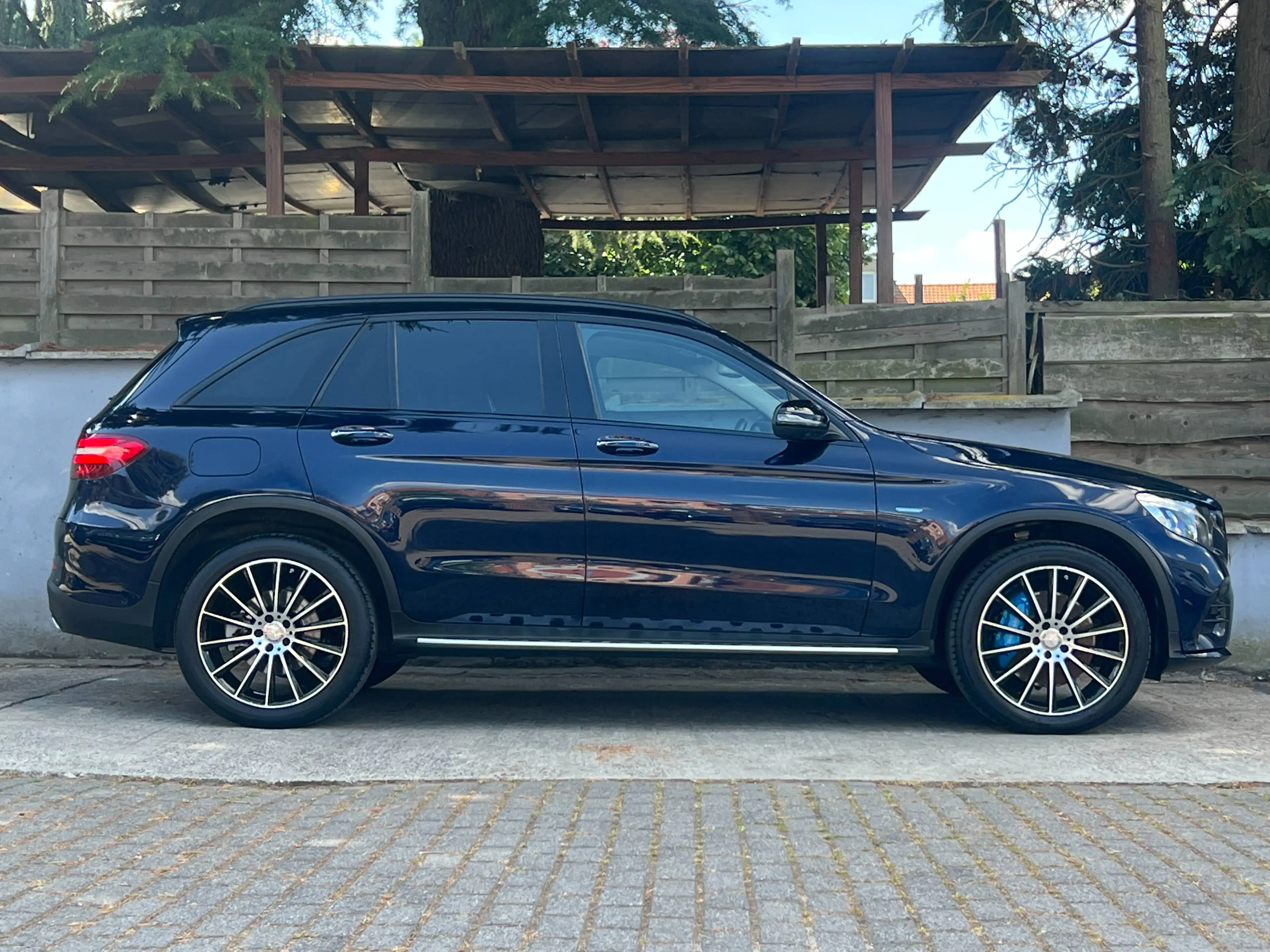 Mercedes-Benz GLC 350 GLC 350 e 4-Matic PHEV Pack Sport AMG Line Hybride — photo 2