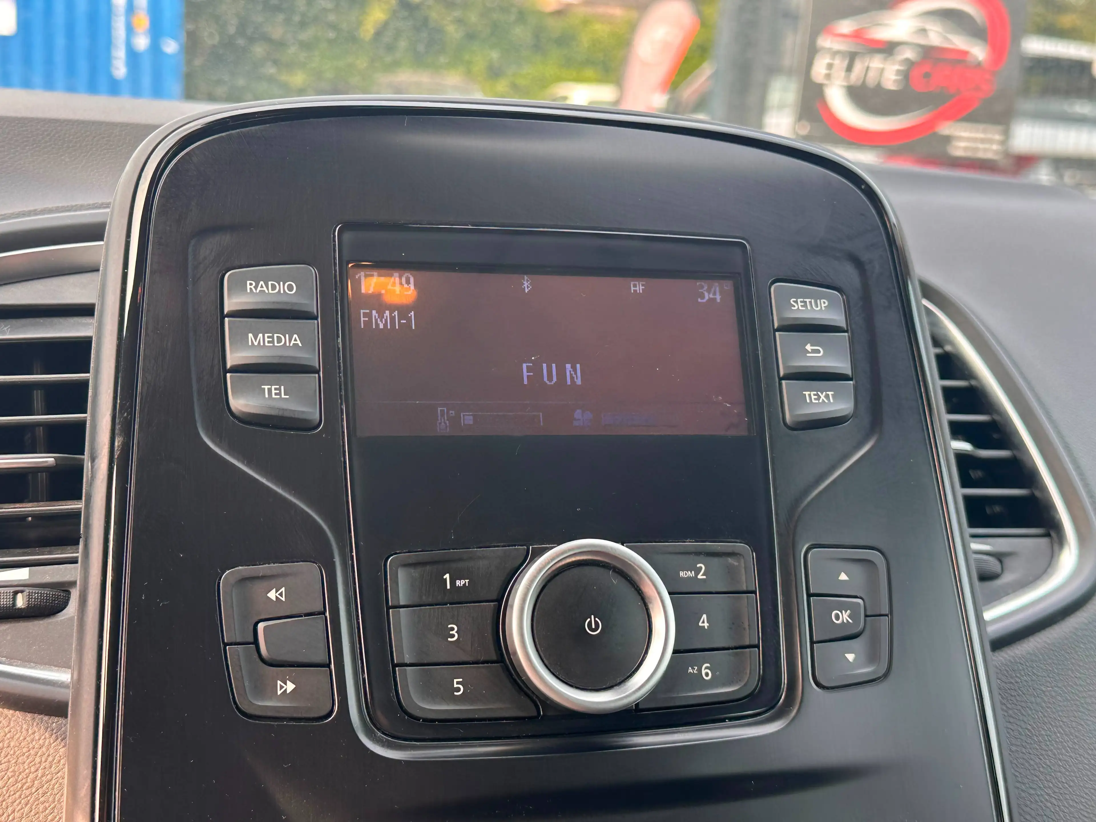 Renault Scenic Scenic 1.33 TCe Corporate / Att. Remorque — photo 18