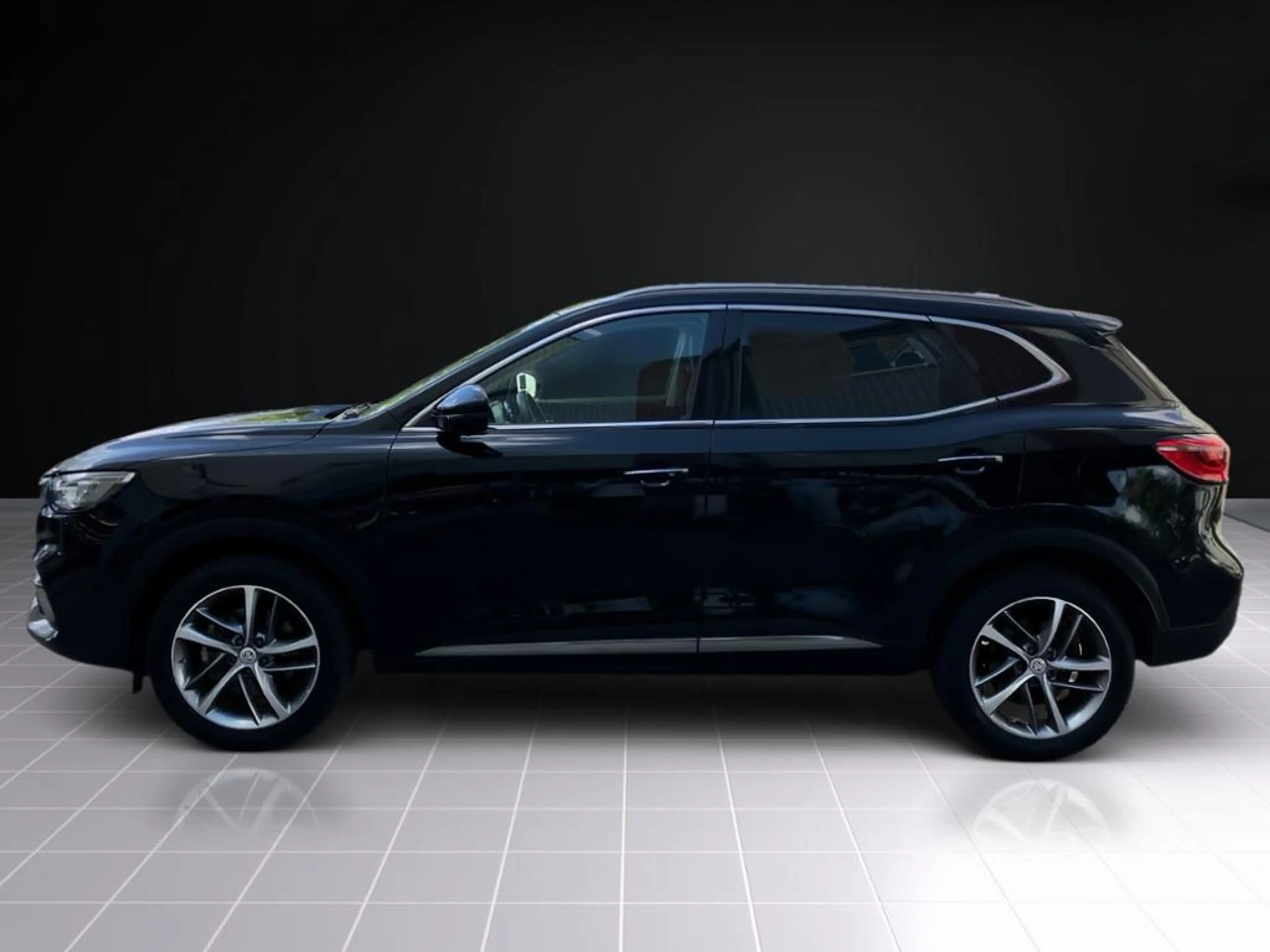 MG EHS Luxury Plug-in Hybrid  DISTR KAMERA PANO PDC — photo 9