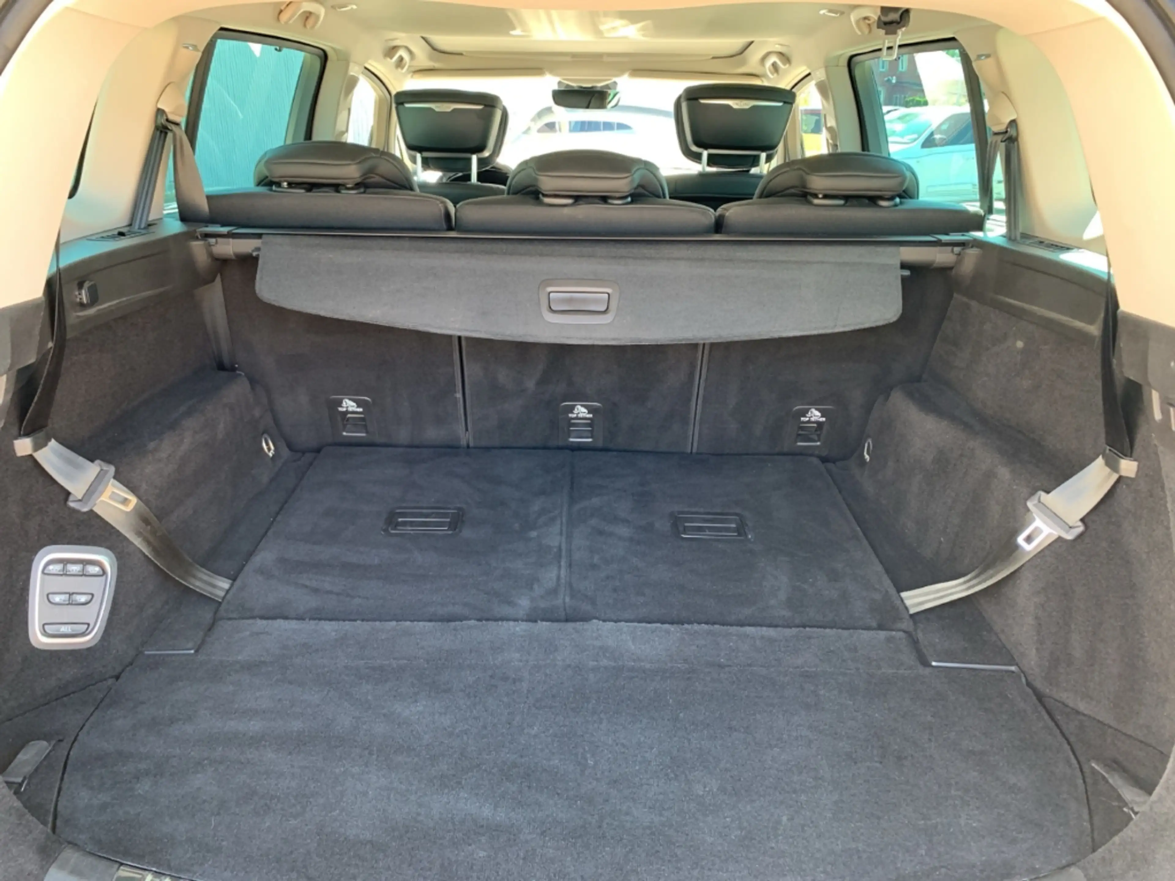 Renault Espace INITIALE PARIS BLUE DCI 190 EDC Initiale Paris 7-S — photo 10