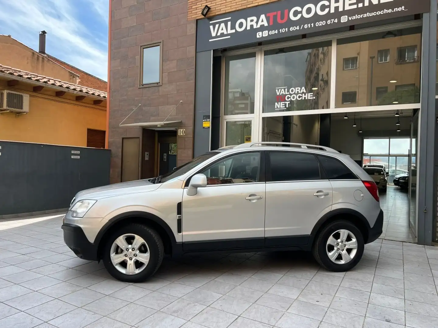 Opel Antara 2.0CDTI 16v Enjoy Gris - 2
